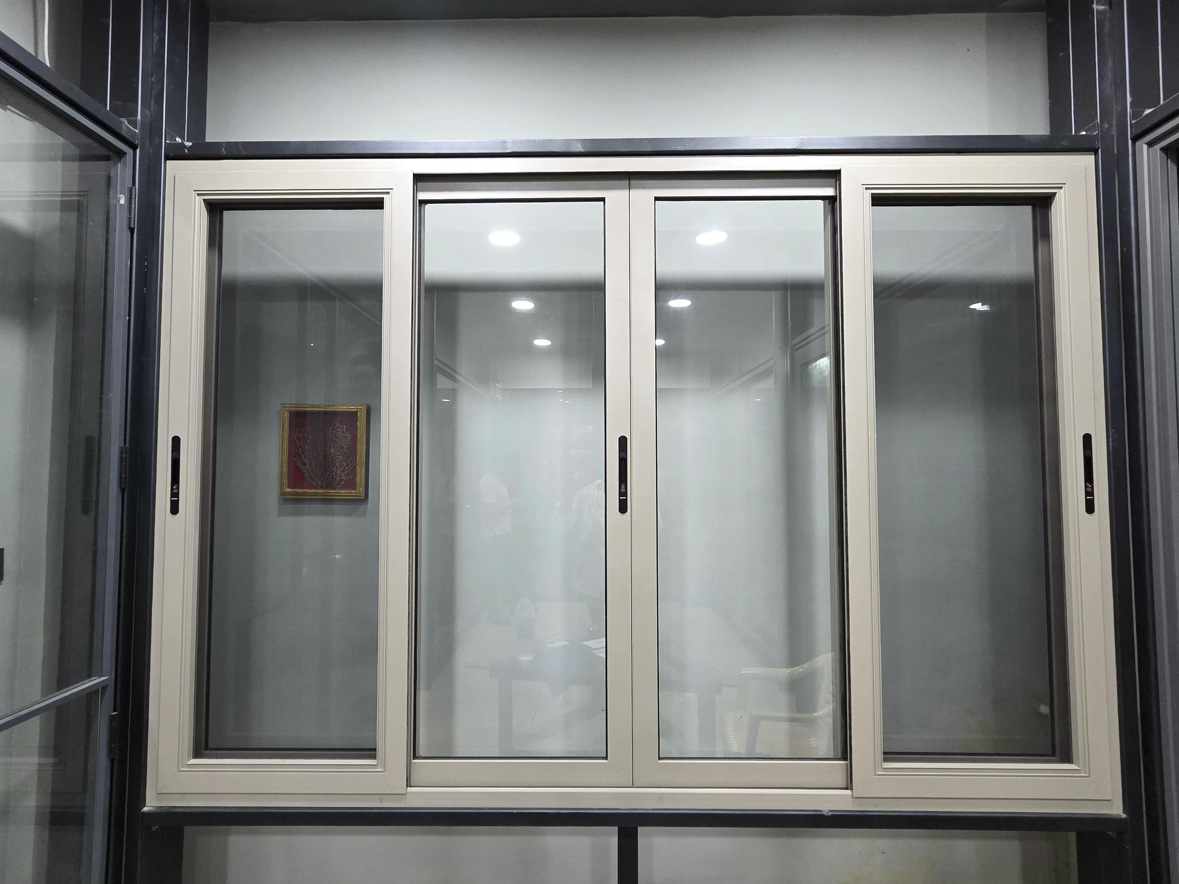 29 mm Window - View 1